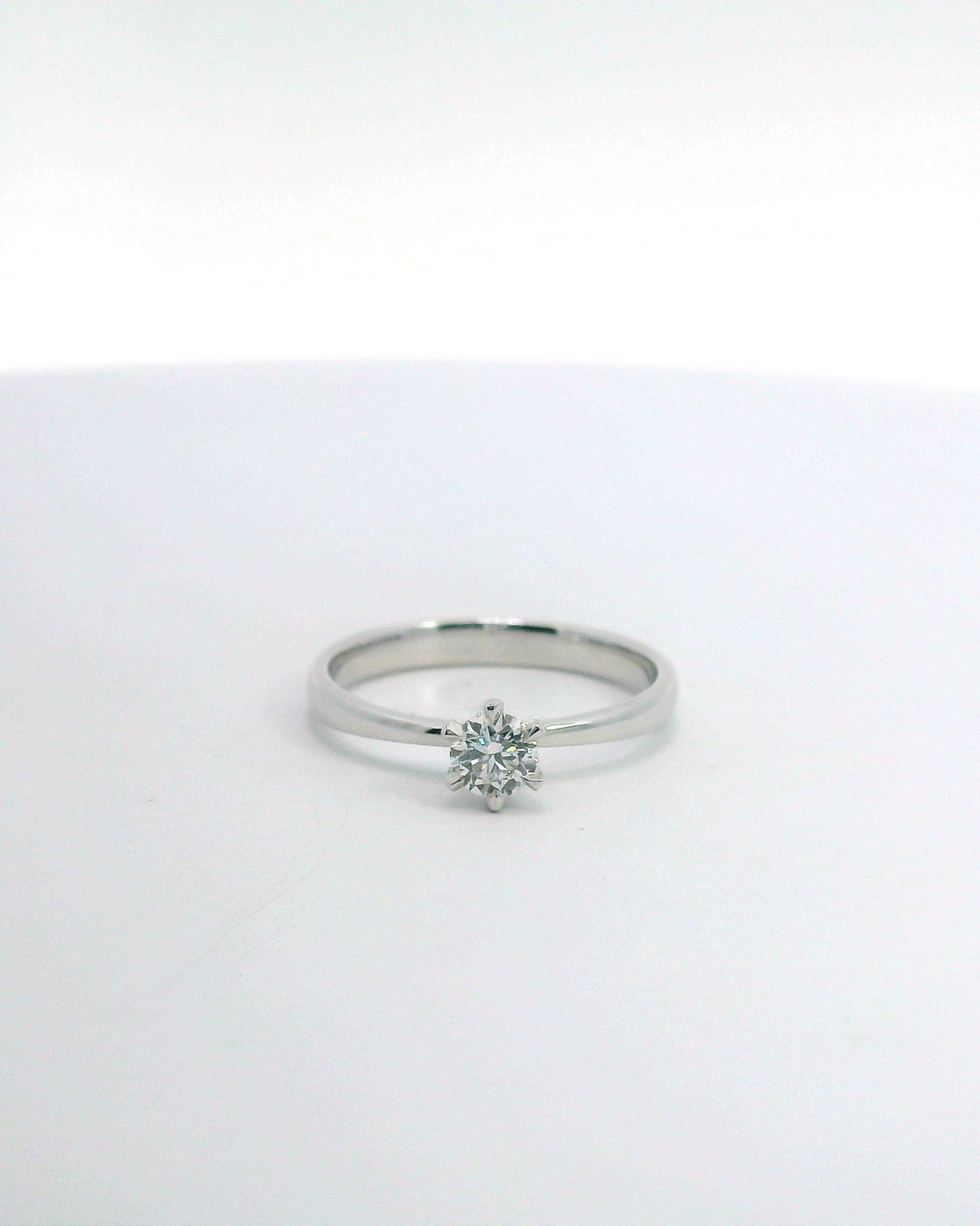 Каблучка, Вага 2,3 грами