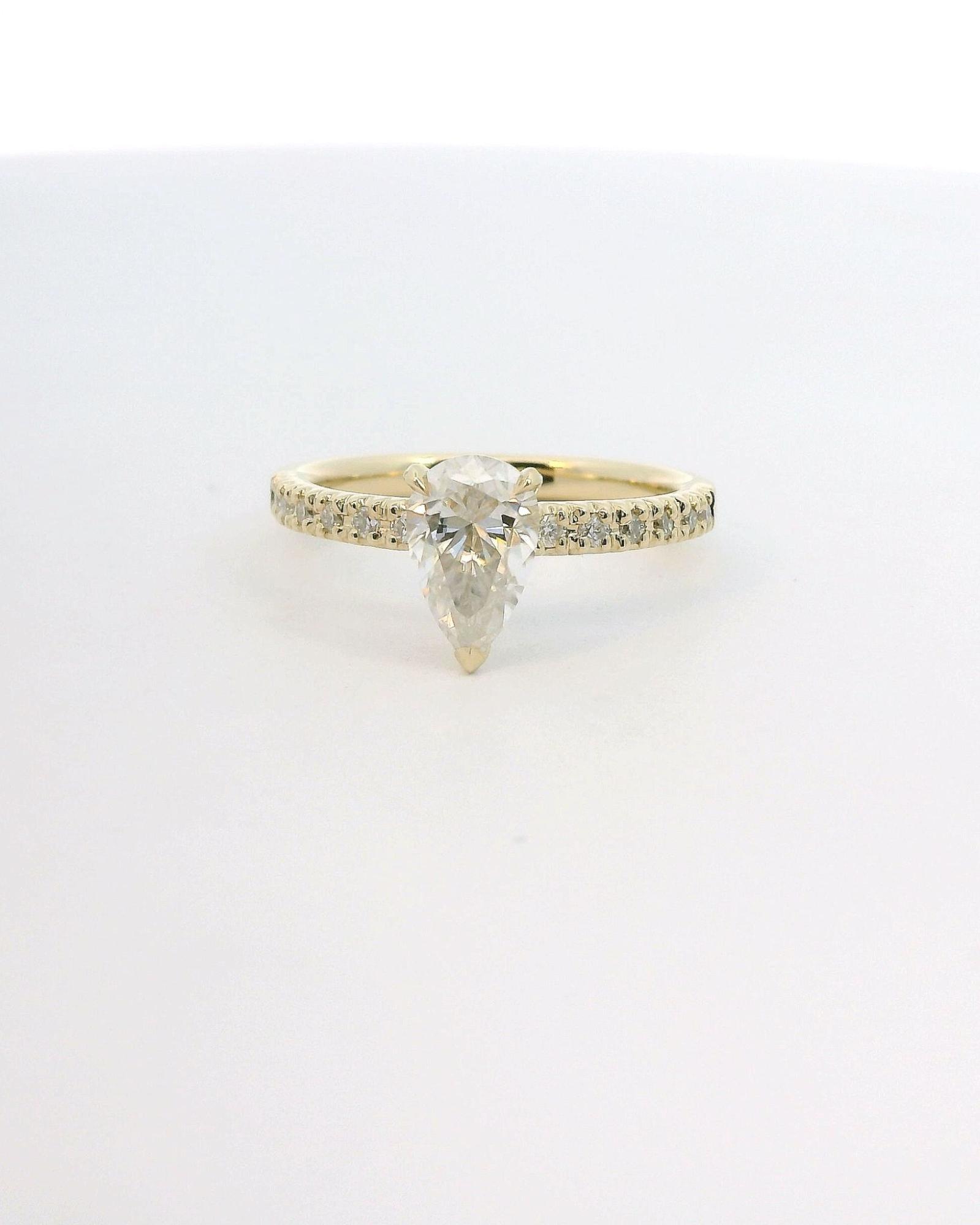 Каблучка, Вага 2,5 грами