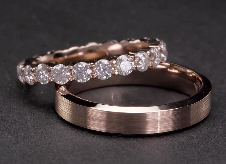 obrutshka-v-chervonomy-zoloti-11