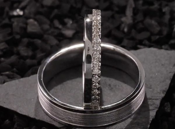 sytchasna-klassyka-obrutshka-v-bilomy-zoloti-12