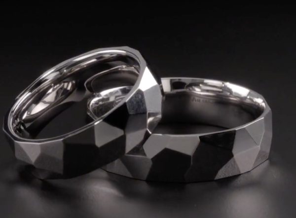 sytchasna-klassyka-obrutshka-v-bilomy-zoloti-7