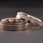 sytchasna-klassyka-obrutshka-v-chervonomy-zoloti-11